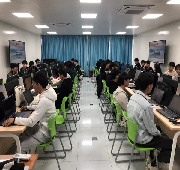 江西应用技术职业学院Datacom班.jpg