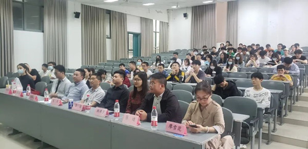 2021鲲鹏应用创新大赛颁奖典.jpg