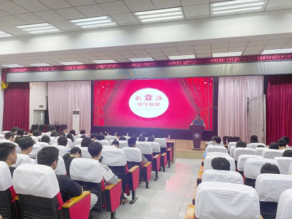 内江职院华为ICT学院刘武周.jpg