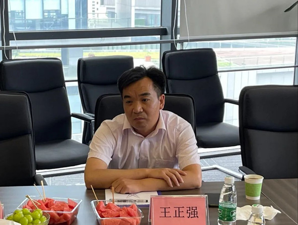 物理与电子工程学院副院长王正强.jpg