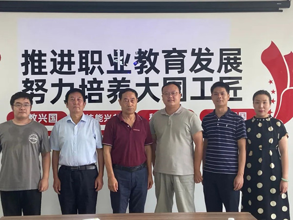 讯方技术&天津滨海汽车工程职业学院续签仪式.jpg