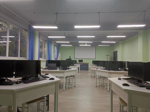 湖北开放职业学院学生通过华为HCIA认证.jpg