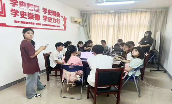 淮南职业技术学院.jpg