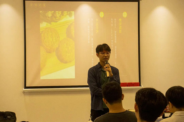 吴佳洲老师.png