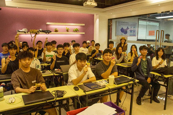 广东创新科技职业学院21级讯方产教融合班.png