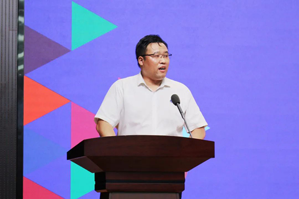 广科计算机学院院长田立伟.png