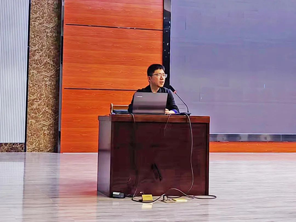 襄阳职业技术学院信息技术学院田勇.png