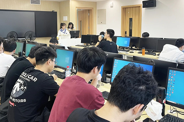 广州商学院HCIE周末班.png