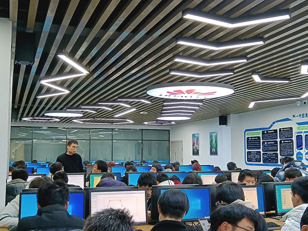 讯方技术安徽培训业务部讲师汪述鑫老师.png