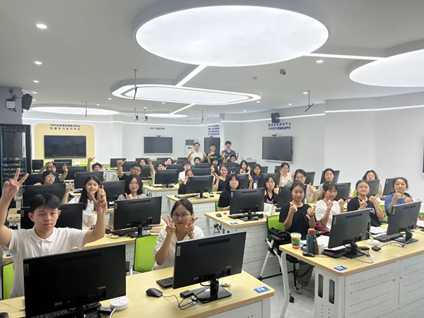 讯方智汇云校名师班.png