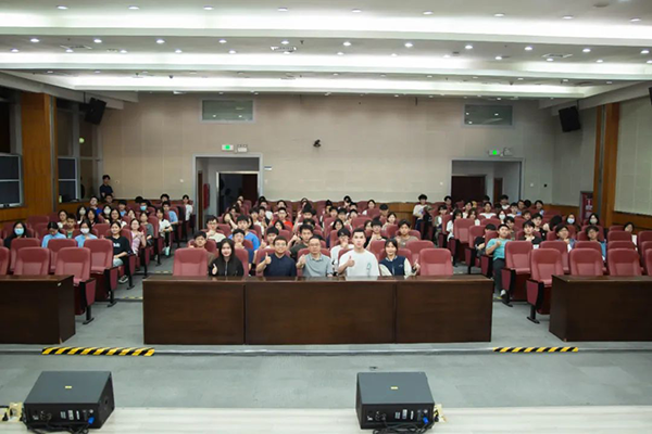 深圳职业技术大学华为ICT大赛讲解暨华为认证讲座.png 深圳职业技术大学华为ICT大赛讲解暨华为认证讲座.png