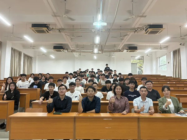 广东创新科技职业学院华为人才生态体系分享.png