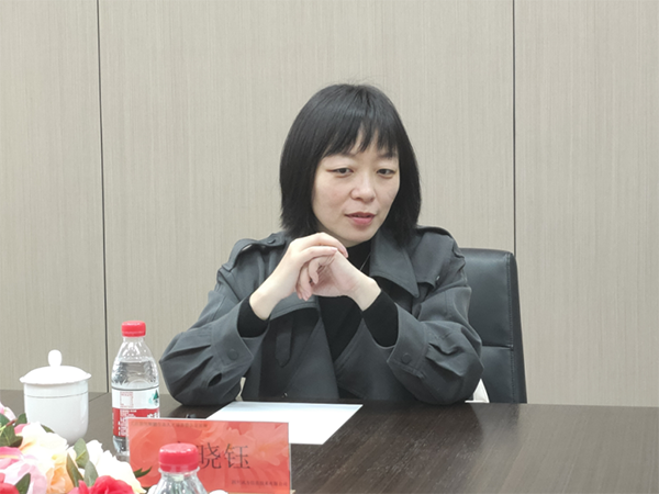 成都工业学院网络与通信工程学院副院长李晓钰.png 成都工业学院网络与通信工程学院副院长李晓钰.png