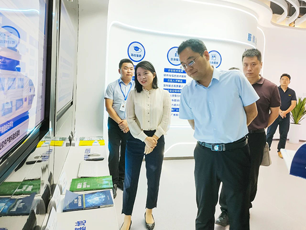 四川讯方总经理李丽.png 四川讯方总经理李丽.png