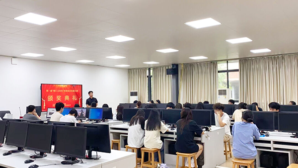 讯方技术&广东职业技术学院“智汇云校杯”网络知识技能大赛.png