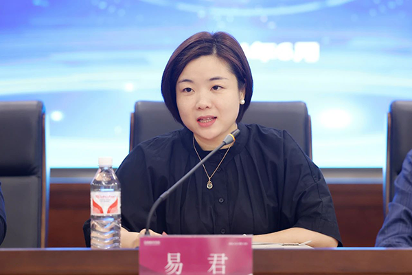 讯方智汇云校华中片区总经理易君.png