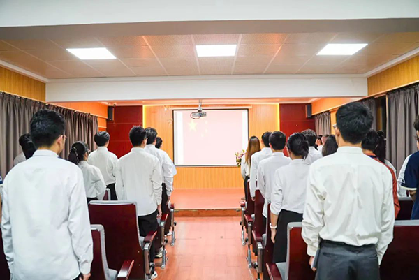 广东理工学院华为ICT学院.png