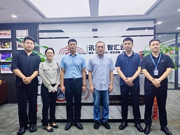 郑州轨道工程职业学院领导一行莅临讯方技术郑州分公司考察交流.png