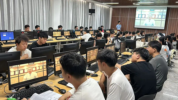 江西交通职业技术学院开学第一课.png