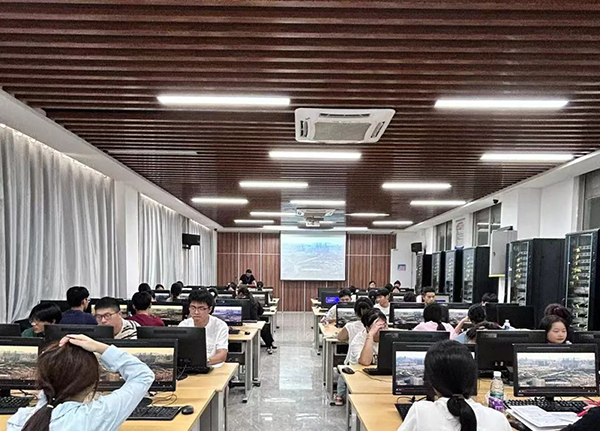 江西交通职业技术学院开学第一课.png