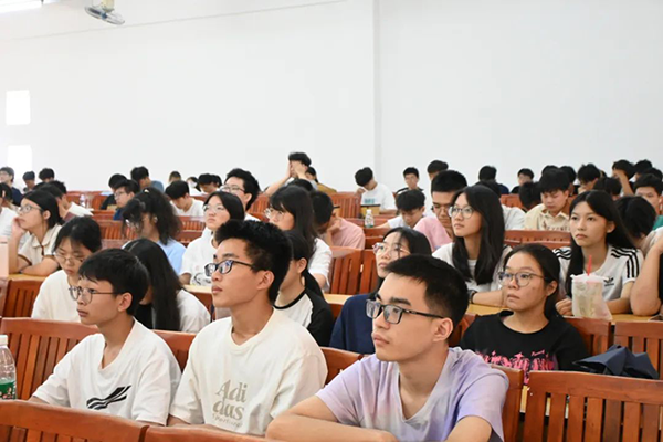 广东理工学院.png